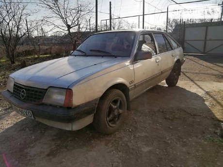 Opel Ascona 1986