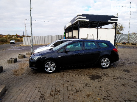 Opel Astra J 2013