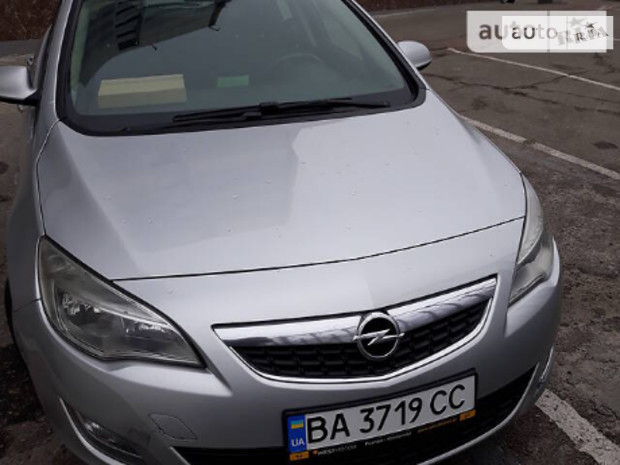 Opel Astra J