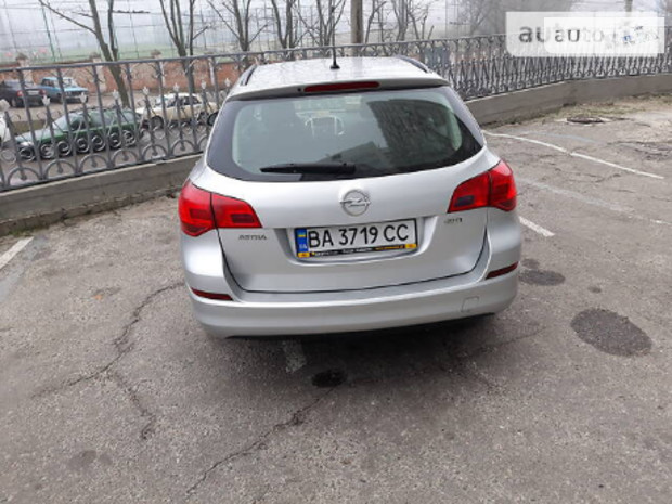 Opel Astra J