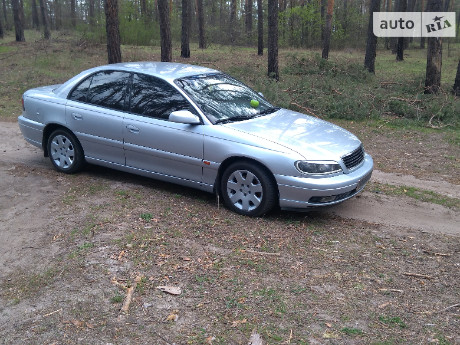 Opel Omega 2000