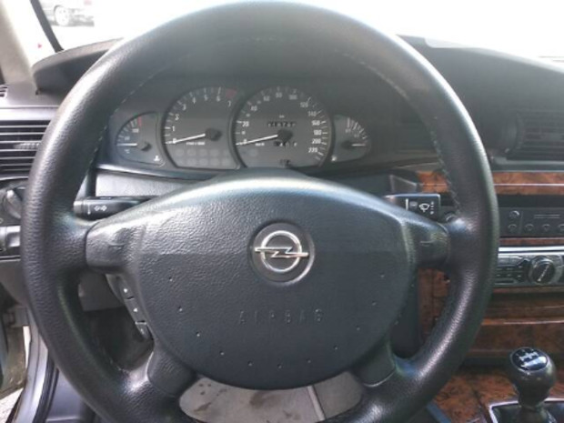 Opel Omega