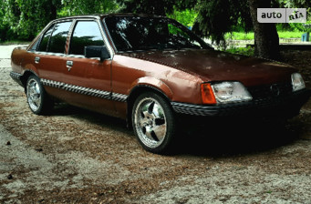 Opel Rekord  1983