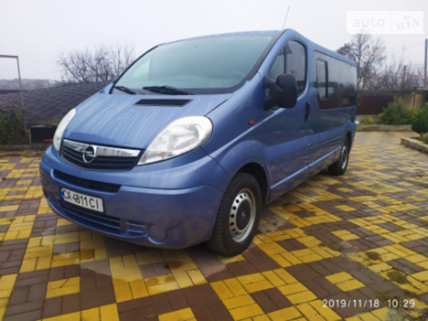 Vivaro пасс. Opel Vivaro пасс.