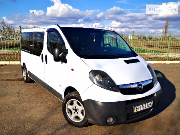 Opel Vivaro пасс.