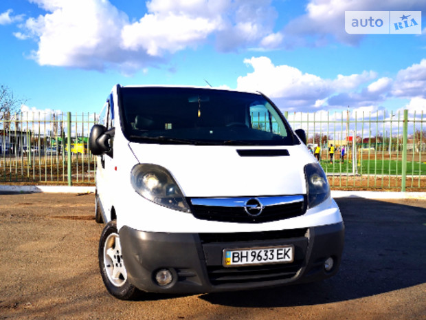 Opel Vivaro пасс.