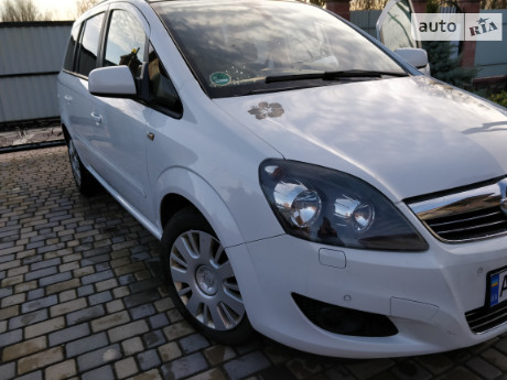 Opel Zafira 2012