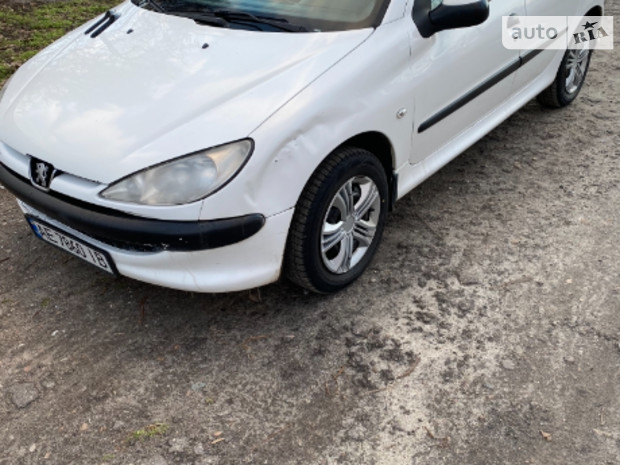 Peugeot 206