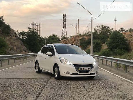 Peugeot 208 2013