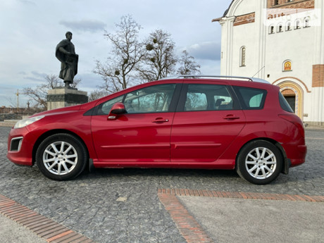 Peugeot 308 SW 2011