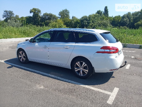 Peugeot 308 SW 2015