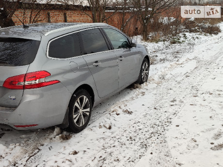 Peugeot 308 SW 2015