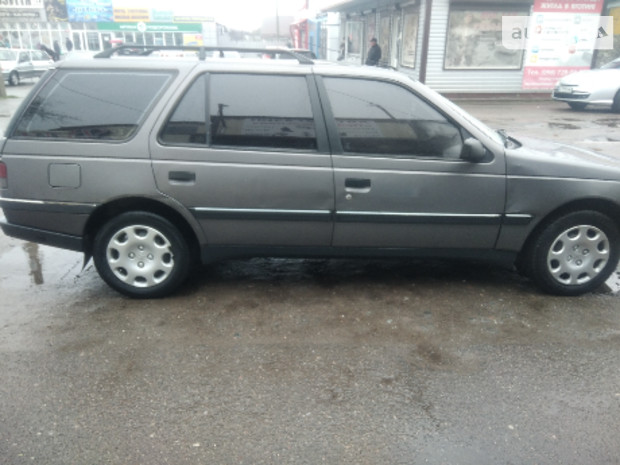 Peugeot 405