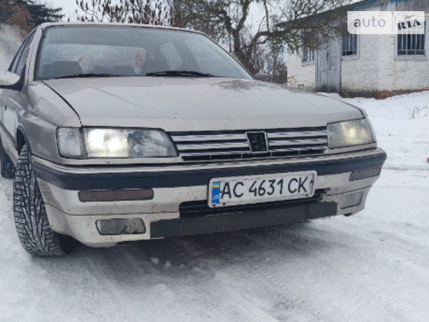 Peugeot 605