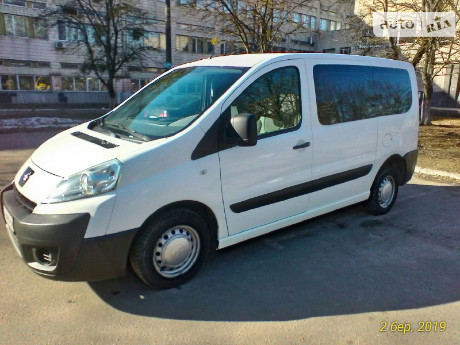 Peugeot Expert пасс. 2009