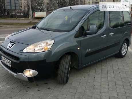 Peugeot Partner пасс. 2010