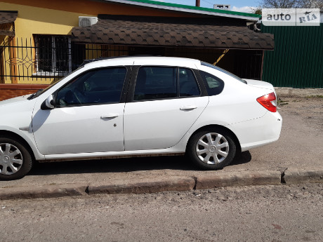 Renault Clio Symbol 2011