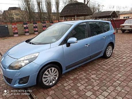 Renault Grand Scenic 2010