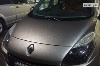 Renault Grand Scenic 2011