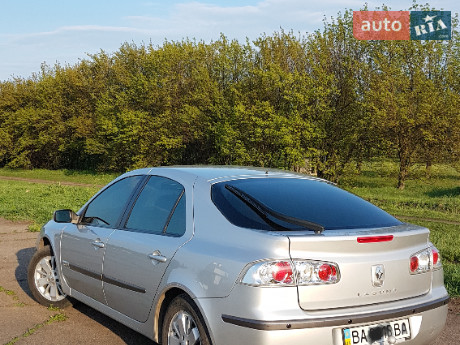 Renault Laguna 2.0 MT (140 л.с.) 2007
