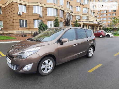 Renault Megane Scenic 2011