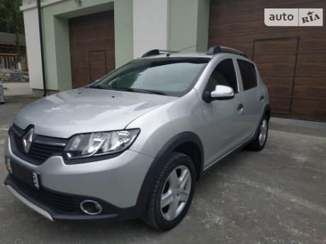 Renault Sandero StepWay 2013