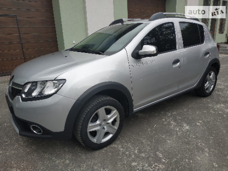 Renault Sandero StepWay 2013