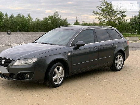 SEAT Exeo ST 2011