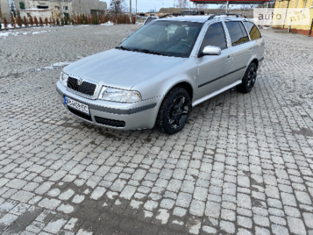 Skoda Octavia Tour