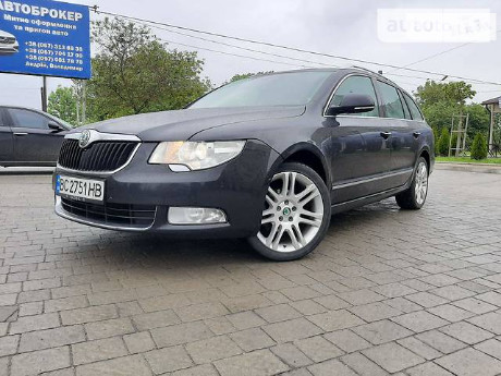 Skoda Superb 2012