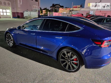 Tesla Model 3 2018