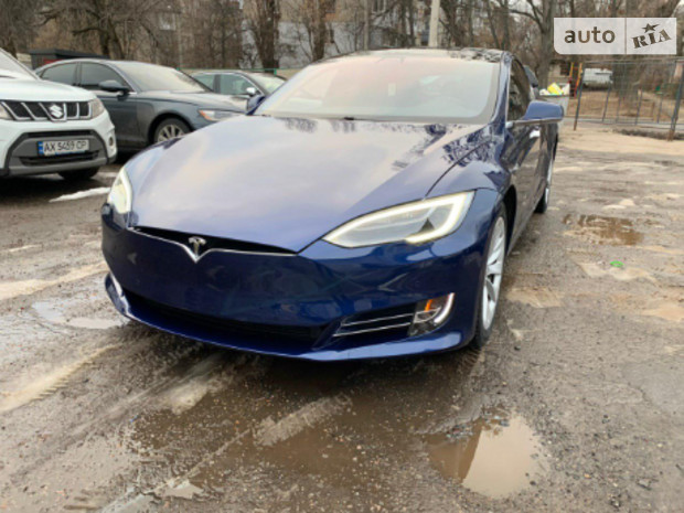 Model S Tesla Model S