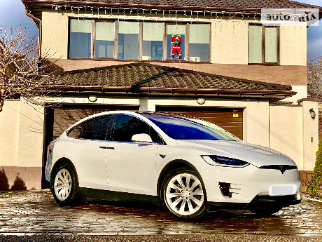 Tesla Model X 2016