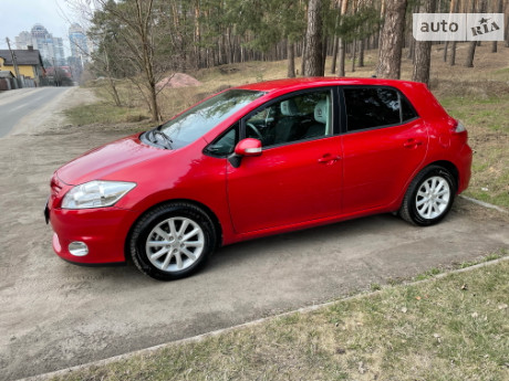 Toyota Auris 2012