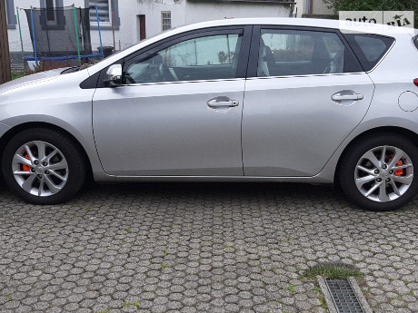 Toyota Auris 2012