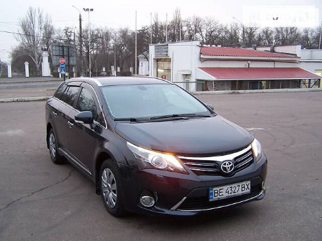 Toyota Avensis 2012