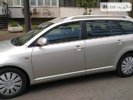 Toyota Avensis 2003