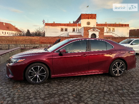 Toyota Camry 2018