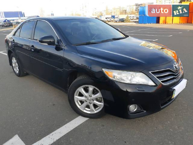 AUTORIA   Toyota Camry 2010    2020-01-28