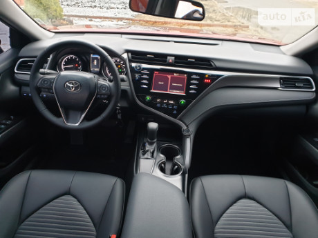 Toyota Camry 2018