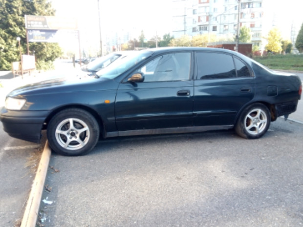 Toyota Carina E