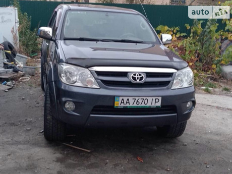 Toyota Fortuner 2007