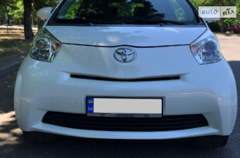 Toyota IQ 2009