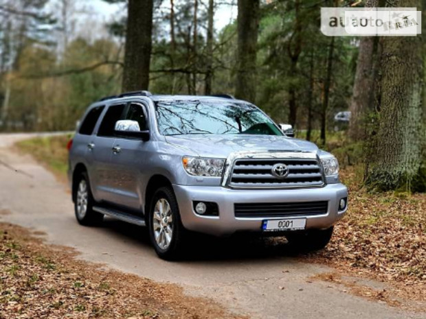 Toyota Sequoia