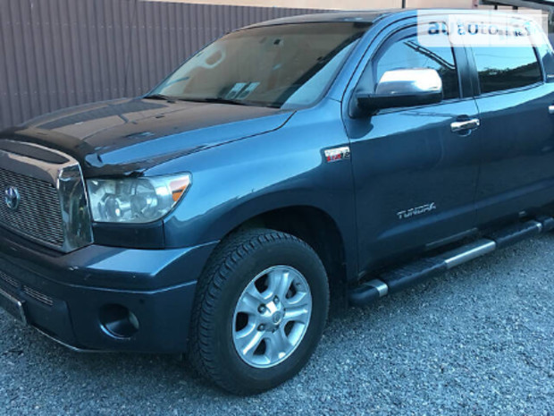 Toyota Tundra