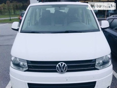 Volkswagen Caravelle 2012