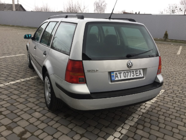 Volkswagen Golf IV