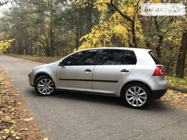 Volkswagen Golf V