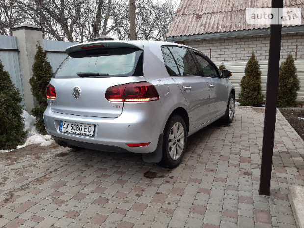 Volkswagen Golf VI