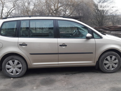 Volkswagen Touran 2013